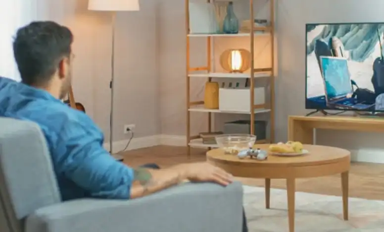 自宅で動画視聴